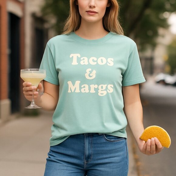 NWT WILDFOX Tacos & Margs Happy Hour Keke Tee XS - Picture 1 of 7